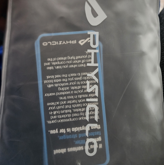 Pro Resistance Capris for Women - Black Large - Picture 1 of 4